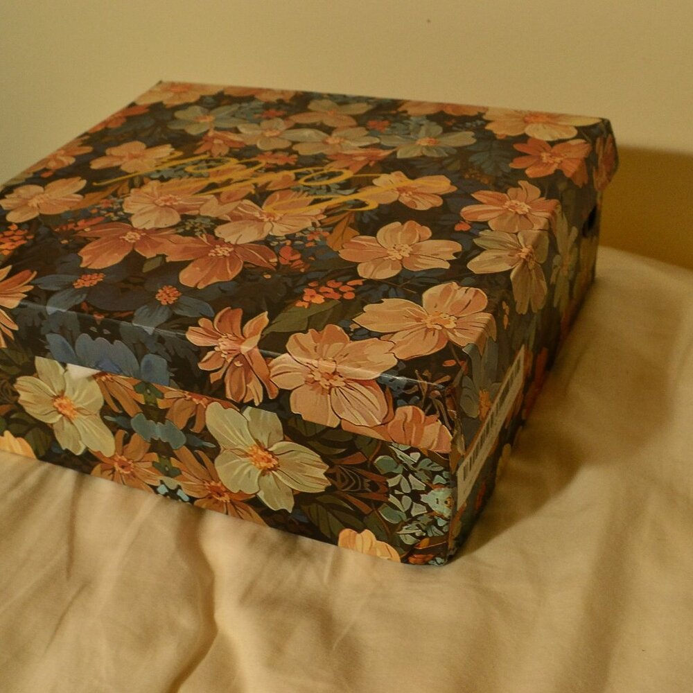 Shoe Boxes - Picture 4 of 5